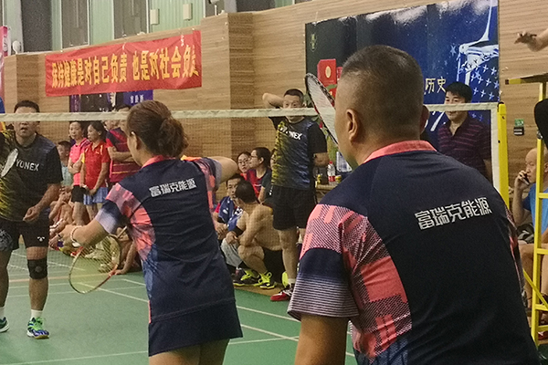背影.jpg 背影.jpg